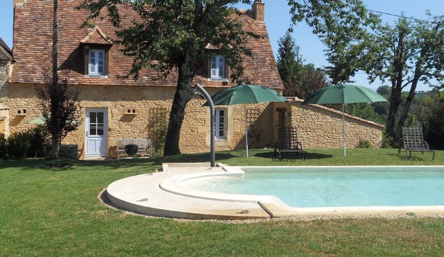 Idyllic and charming, beautifully restored 18th Century cottage retreat