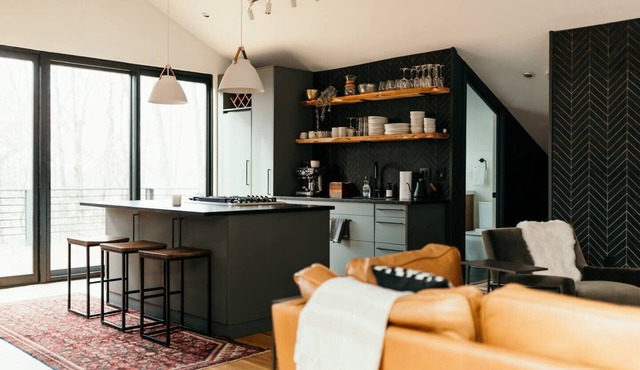 Idyll Reserve 3 | The Cabin - luxe, renovated, hot tub, sleeps 10