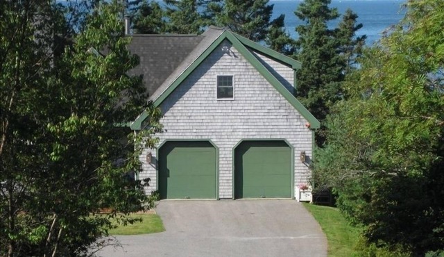 Idyllic 1 BR Beachfront Apt, Close to Bar Harbor and Acadia National Park
