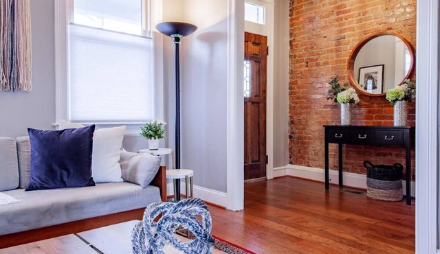 Idyllic 3-BR /Ideal Petworth DC Location, Parking