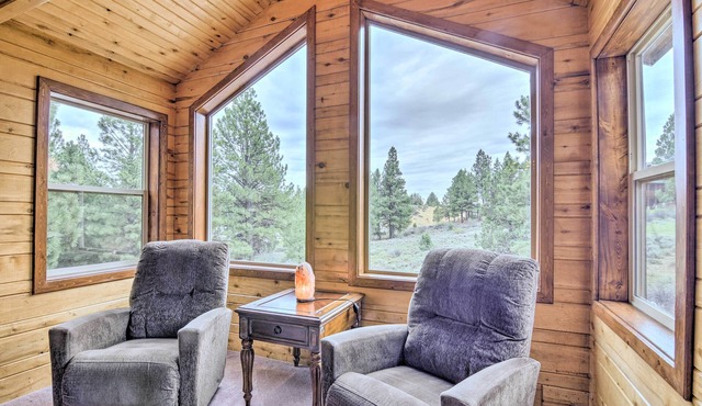 Idyllic Alton Escape ~ 37 Mi to Bryce Canyon!