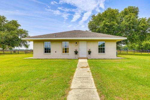 Idyllic Anthony Home Riding Arena with Mirror Wall!
