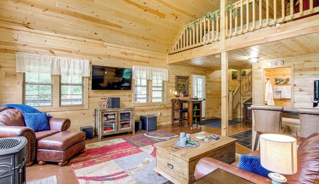 Idyllic Cabin in the Heart of Hocking Hills