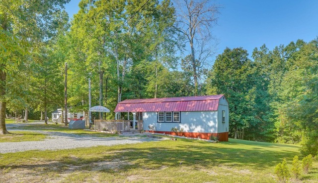 Idyllic Camden Hideaway 1 Mi to Kentucky Lake
