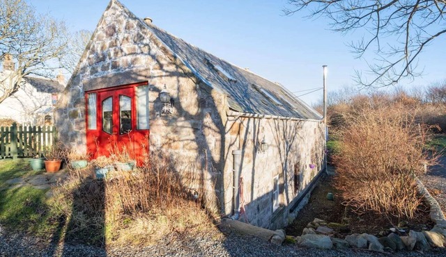 Idyllic Converted Mill on a private farm by the sea