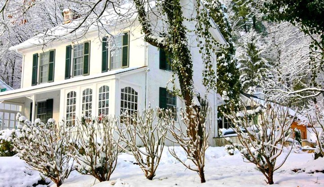 Idyllic Cottage Getaway on a Country Estate in Chester Springs, Pennsylvania
