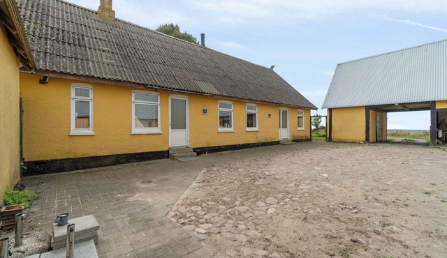 Idyllic country house with sea view and sunsets