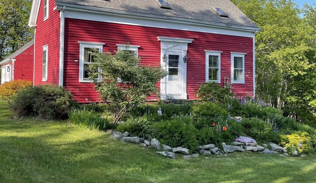 Idyllic Country Retreat - easy access to charming towns and beaches