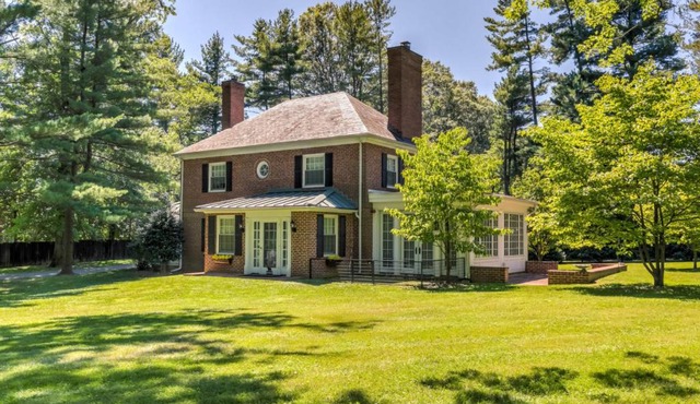 Idyllic County Escape