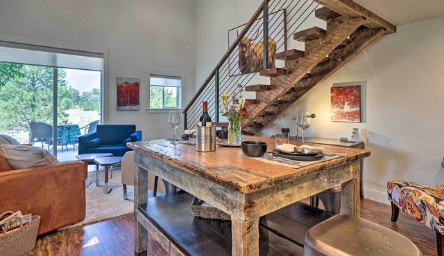 Idyllic Escape: Peaceful Country Casita w/ Views!