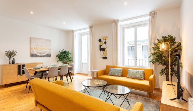 Idyllic home in the center of Madrid