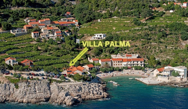 IDYLLIC HOUSE ON VINEYARDS 30 METERS FROM PEBBLE BEACH
