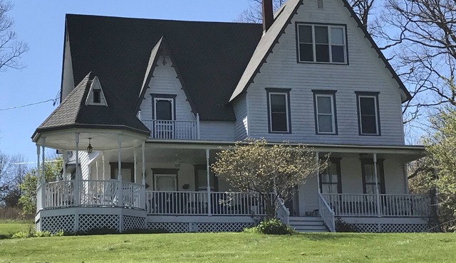 Idyllic Lakeside Victorian Farmhouse