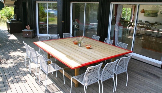 Idyllic Location on the lake, garden and terrace, direct beach access