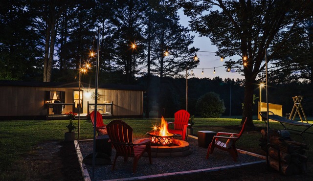 Idyllic, mins to I-75 & Dalton NEW to VRBO, 5 star reviews, trails nearby