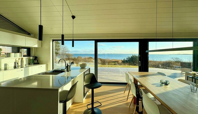 Idyllic modern house overlooking Lammefjord