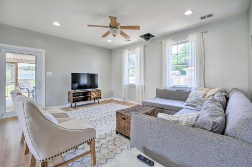 Idyllic Pasadena Retreat with Garden and Hot Tub!
