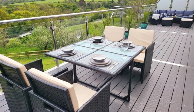 Idyllic rural retreat in the heart of Cornwall with spectacular views