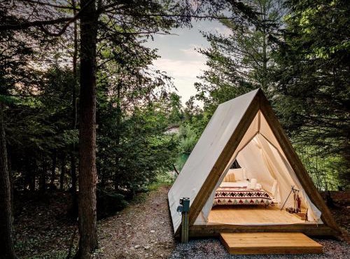 Idyllic Safari Tent with Sauna and Amazing Views in North Woodstock, New Hampshire