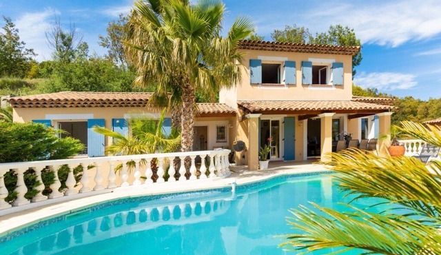 Idyllic setting surrounded by nature with private pool and breathtaking view