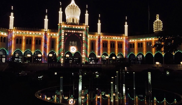 Idyllic Thatched Cottage With Garden Overlooking The Sea, North Of Copenhagen
