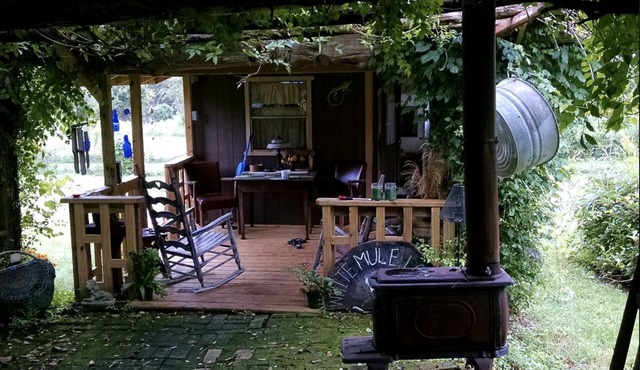 Idyllic Tiny House Rental on a Peaceful Farm in Middle Tennessee