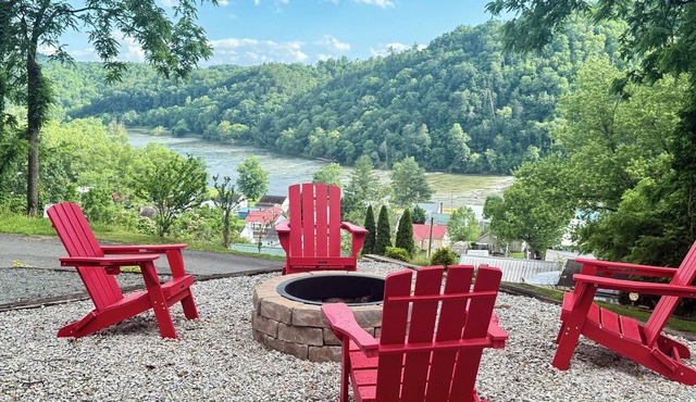 If you”re looking for that perfect romantic weekend get away, you just found it!