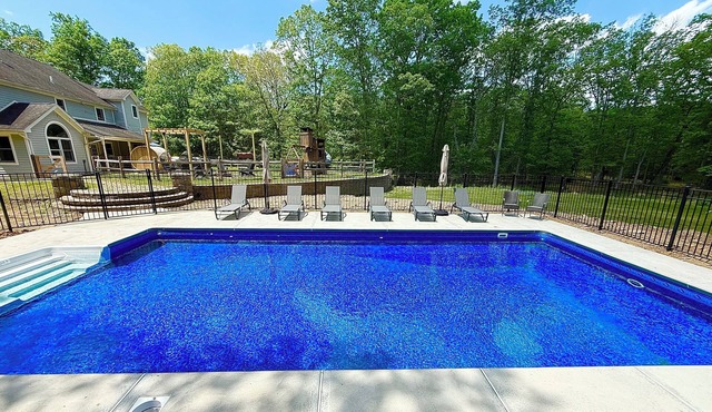 IG Heated POOL+Arcades+Pool Table+Theater+Hot Tub+Sauna+EV+Fire Pit+Swing Set