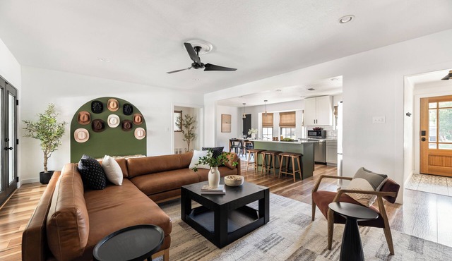 IG-Worthy TX Oasis: Gated Pool + Fire Pit + Putt Putt + Game Room