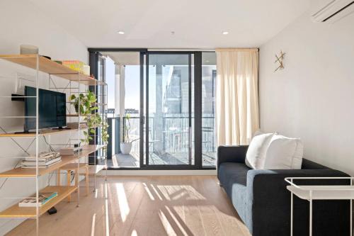 Ikebana Skies - CBD Fringe by Queen Victoria Market