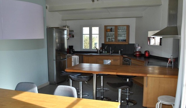 Ile de Ré: 1 house and 2 outbuildings in Loix - sleeps 10