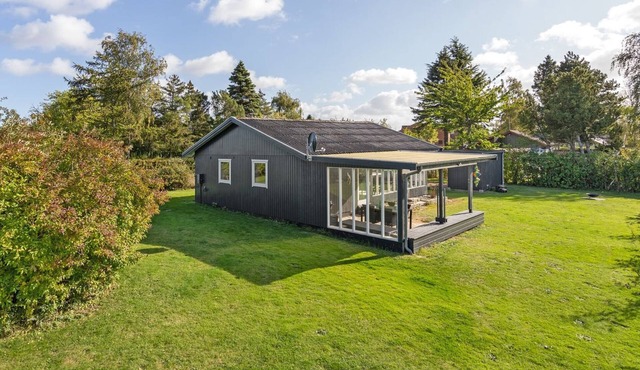 "Ilene" - 1km from the sea by Interhome