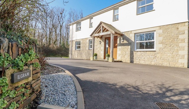 ILGRAM, family friendly, country holiday cottage in St Newlyn East