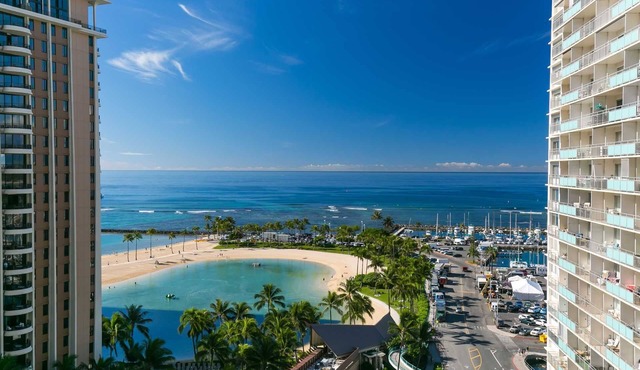 Ilikai 1418 2 Bed Room Luxury Remodel Ocean/Lagoon Views