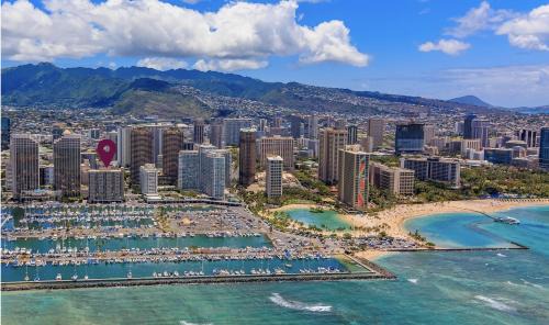 Ilikai Marina condo for rent with free parking