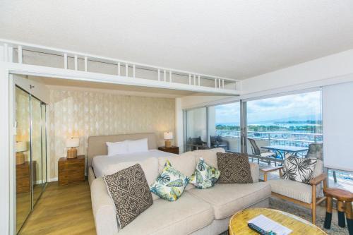 Ilikai Tower 1041 Yacht Harbor View 1BR
