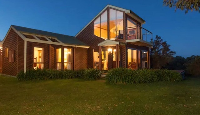 Illangi Beach Retreat