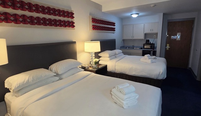 Illini Inn & Suites Hotel - Rantoul/Gifford/Champaign/Urbana