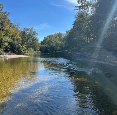 Illinois Riverside Glamping Oasis at Flint Ridge