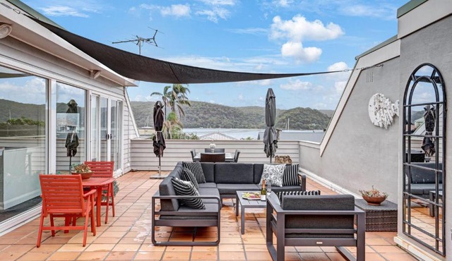 Iluka Palm Cove Penthouse