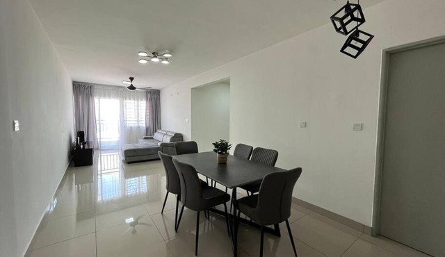 Iman Homestay @ Puncak Alam (Near UiTM/Hospital UiTM)