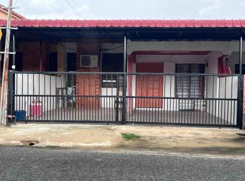 imani homestay taman ira kangar perlis