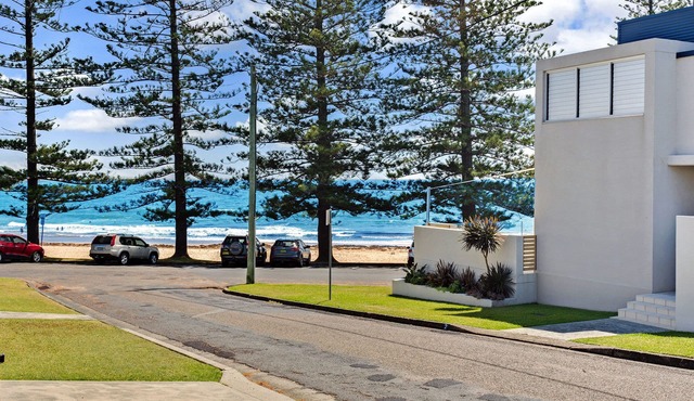 Imea Blue Welcome to the Beach House, Where Happiness Comes in Waves