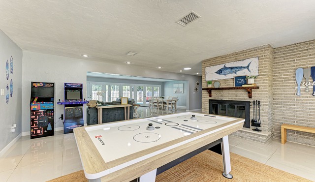 IMG - Coastal Heaven Pool & Games 4BR 6 miles to the beach!