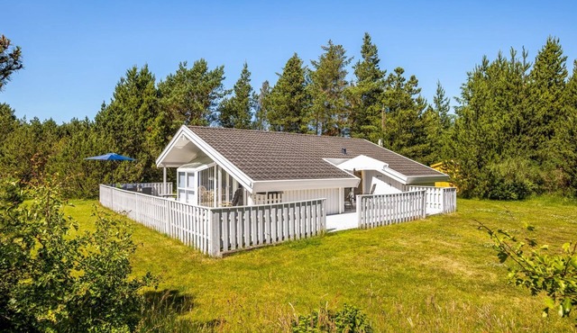 "Imka" - 900m from the sea by Interhome