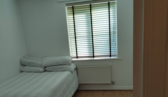 Immaculate 1-Bed Apartment in Borehamwood