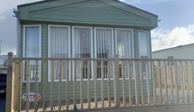 Immaculate 2-Bed Lodge in Monreith