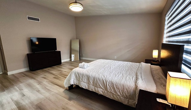 Immaculate 3 Bedroom Home With Pool!