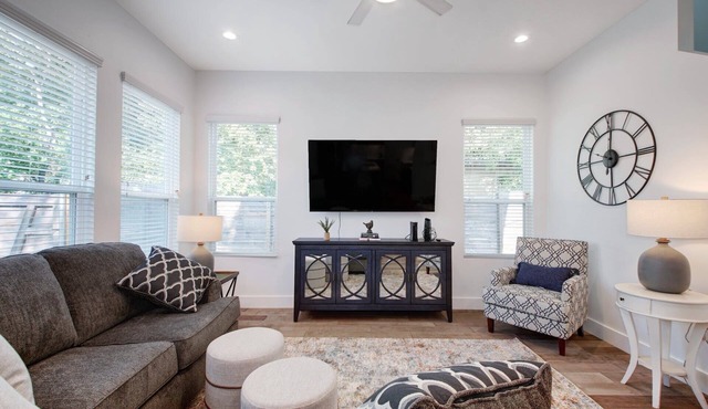 Immaculate 3B/2.5B +Office | North Central | 30+ Days | Perfect for Temp Living