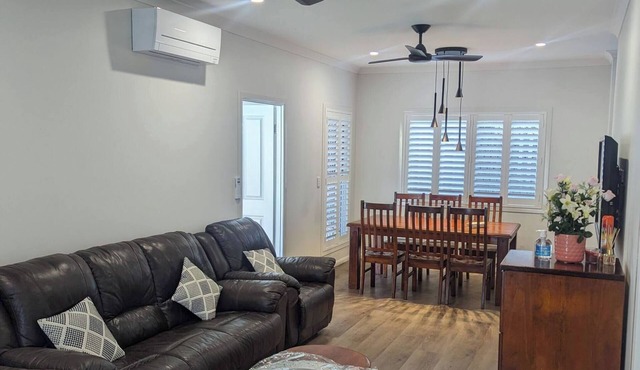 Immaculate Entire House in Chermside West 2-Beds